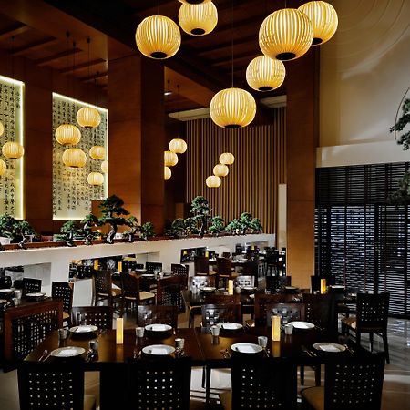 Asiana Hotel Dubai Eksteriør billede The interior of the restaurant