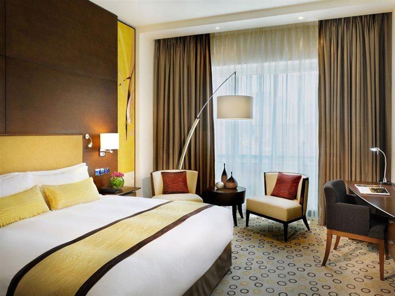 Asiana Hotel Dubai Eksteriør billede A room at the hotel