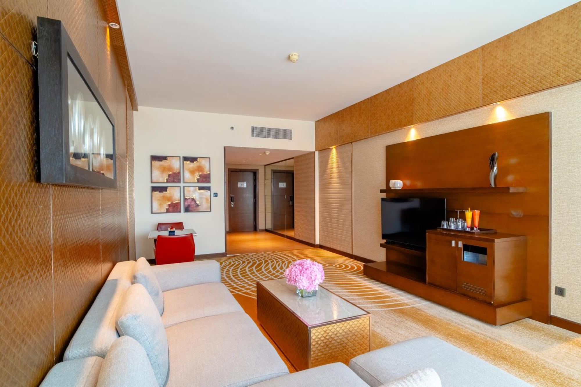 Asiana Hotel Dubai Eksteriør billede A suite at the hotel