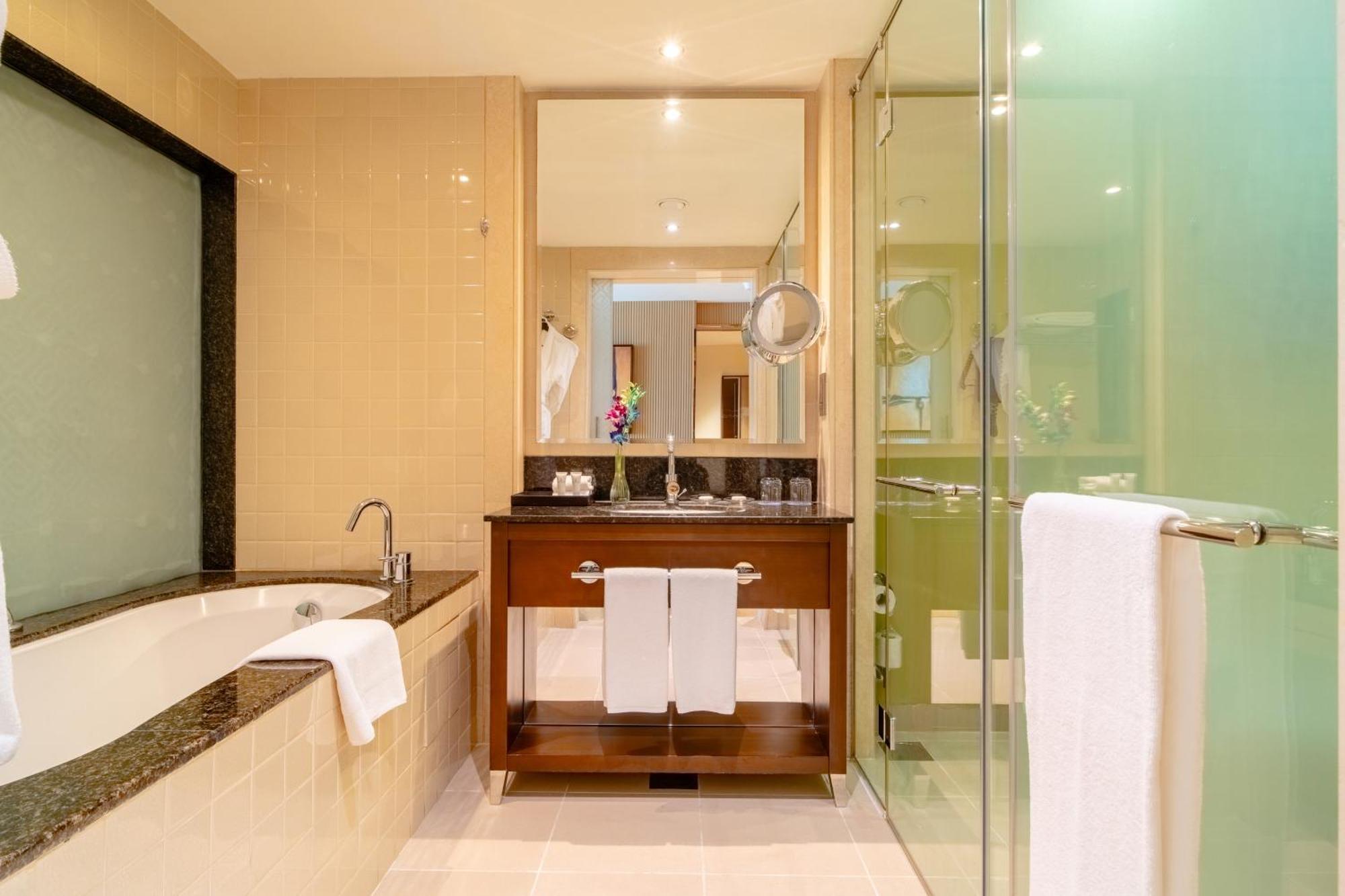 Asiana Hotel Dubai Eksteriør billede Bathroom