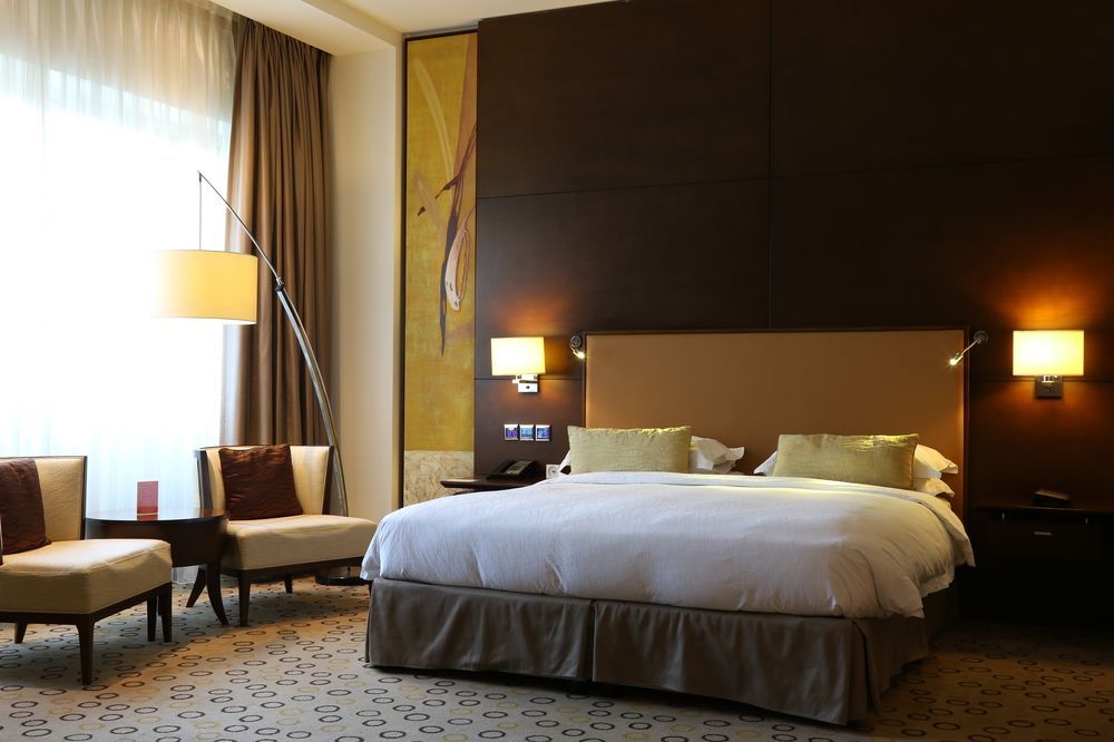 Asiana Hotel Dubai Eksteriør billede A room at the hotel